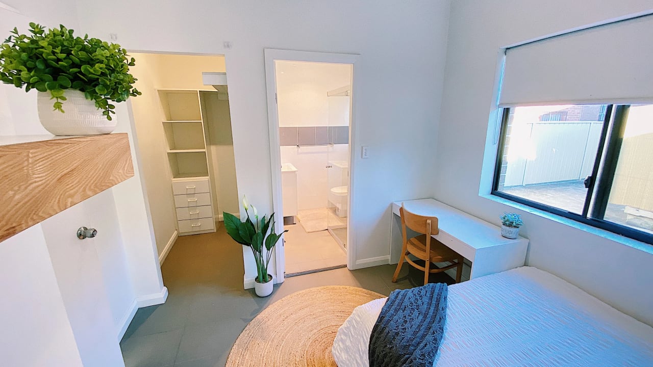 Room with ensuite in a share house