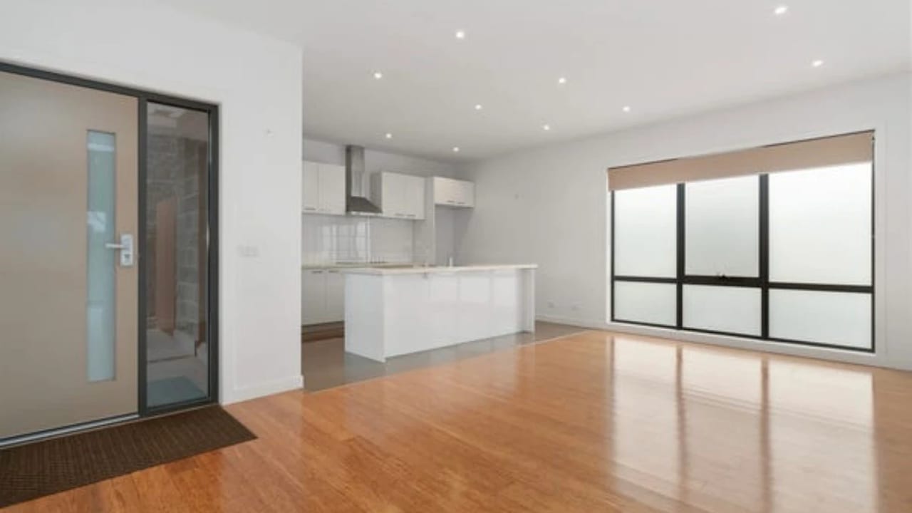 Unfurnished room in a share house