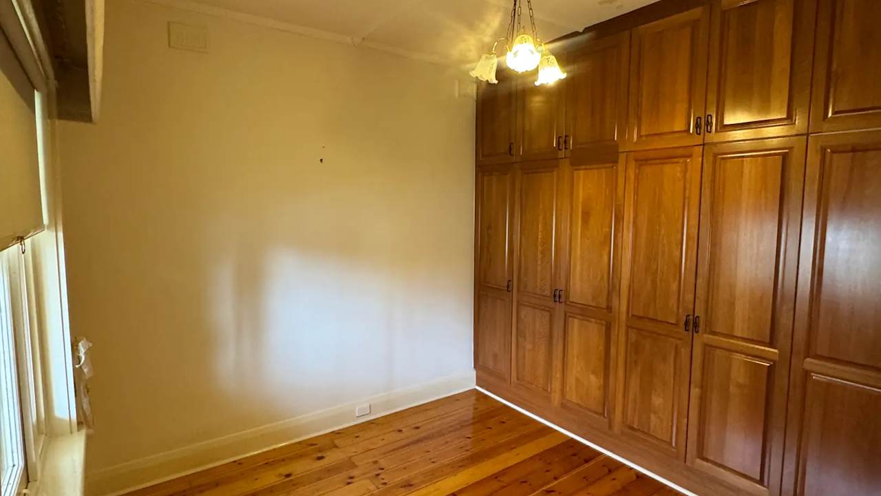 Unfurnished room in a share house