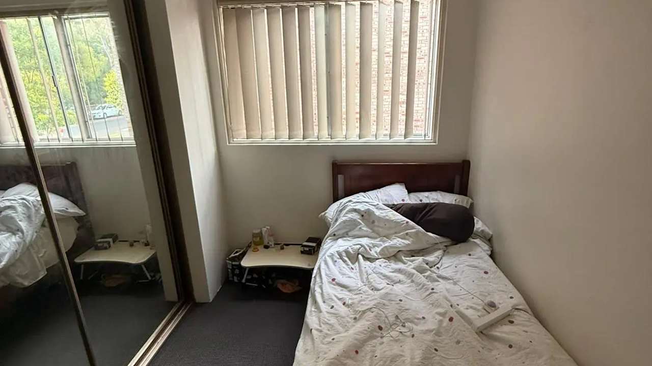 Furnished room in a flatshare