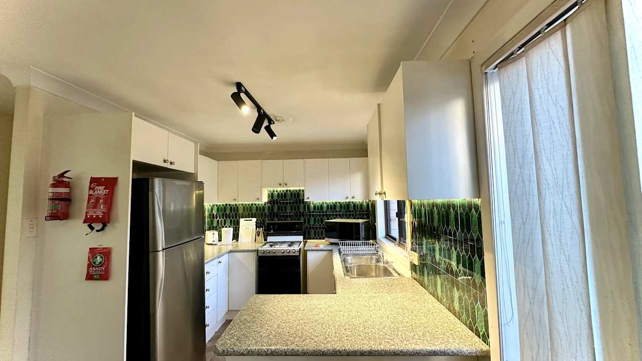 Room in a share house