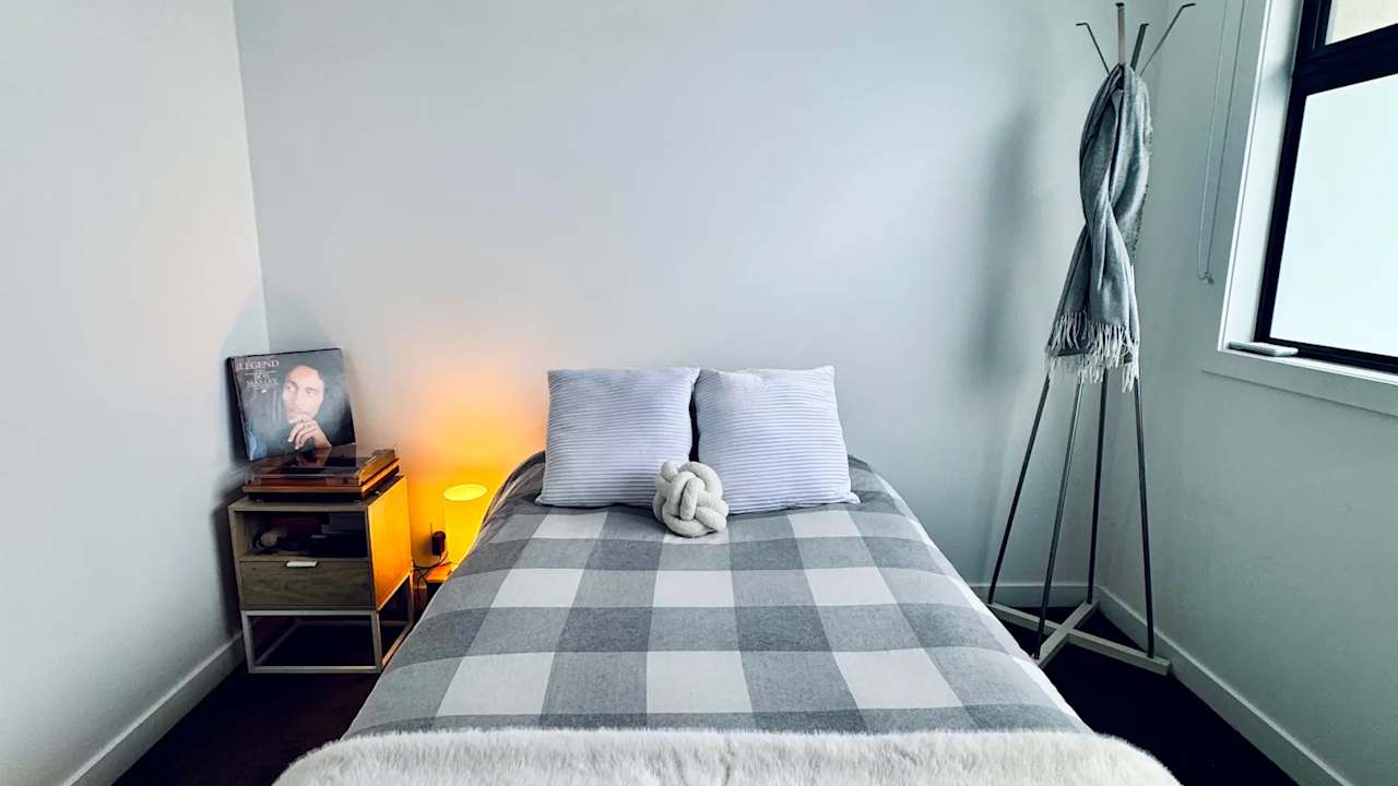 Furnished room in a share house