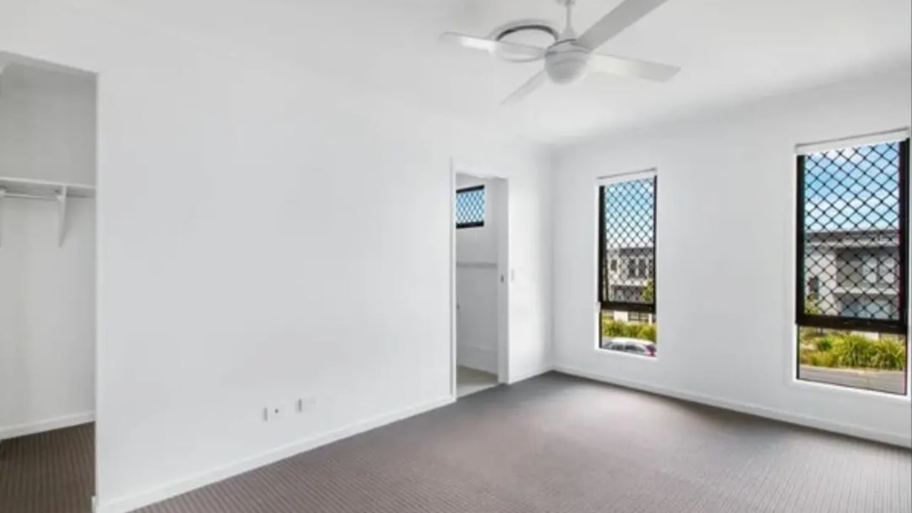 Room with ensuite in a share house