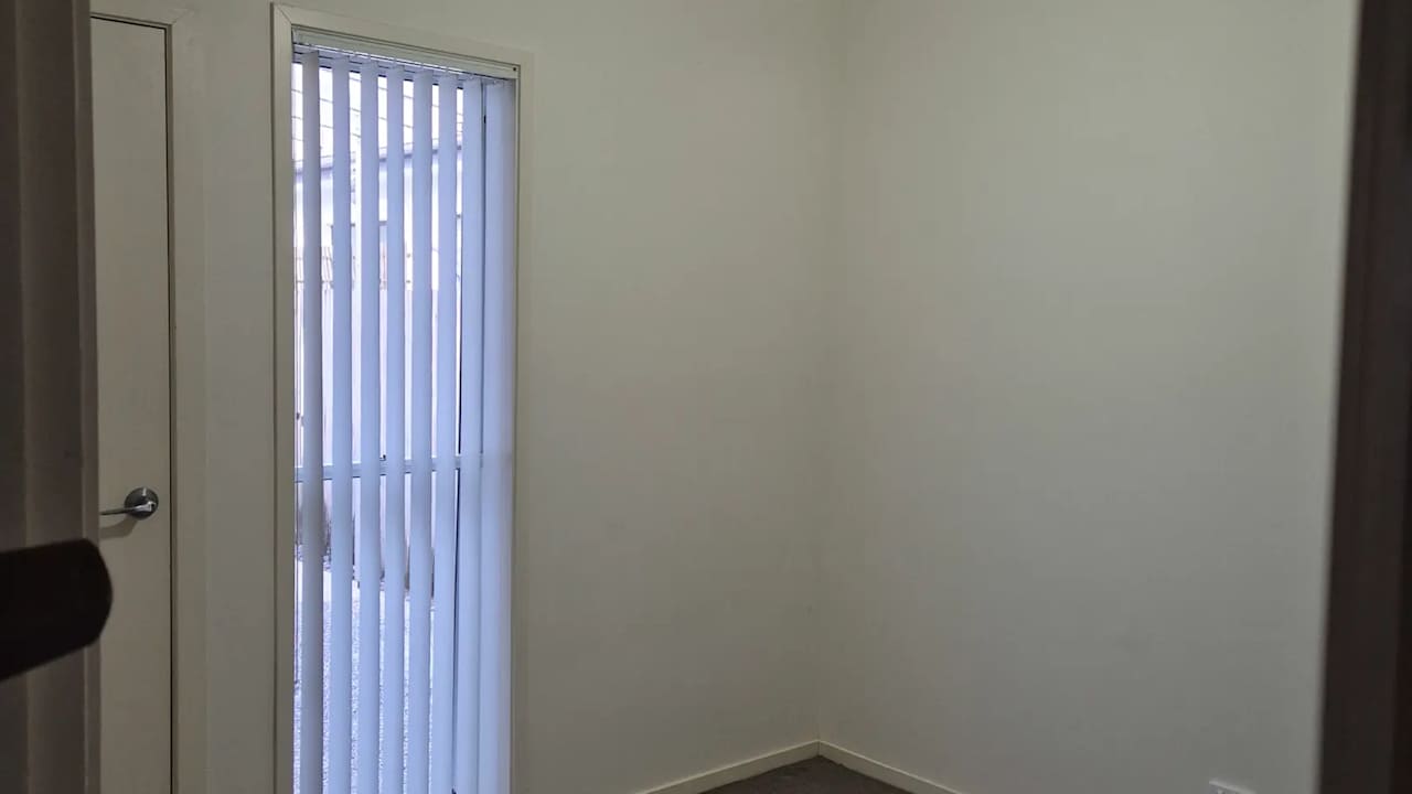 Unfurnished room in a share house