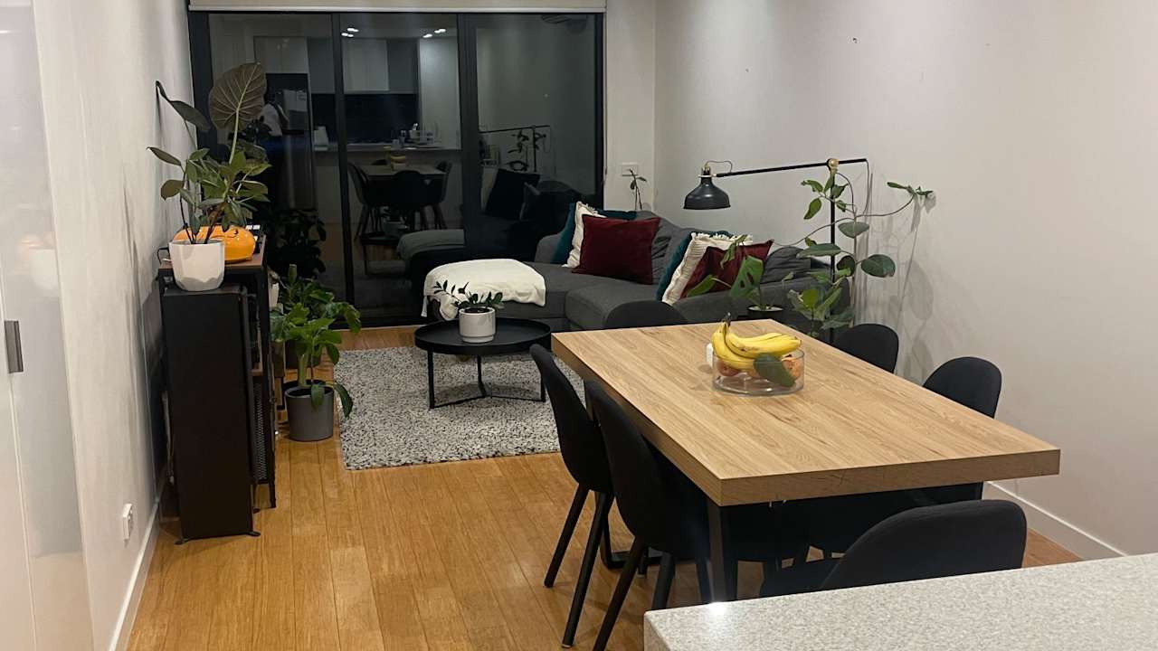 Unfurnished room with own bathroom
