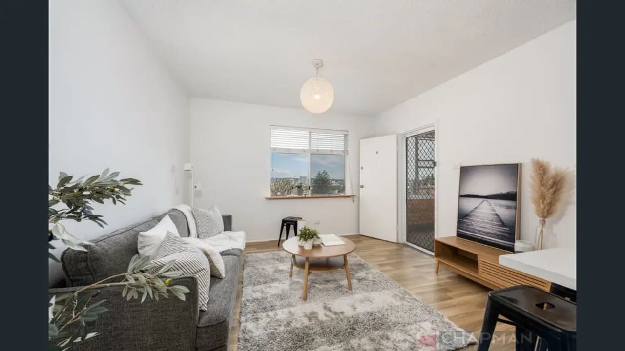 Whole property with 2 rooms for rent
