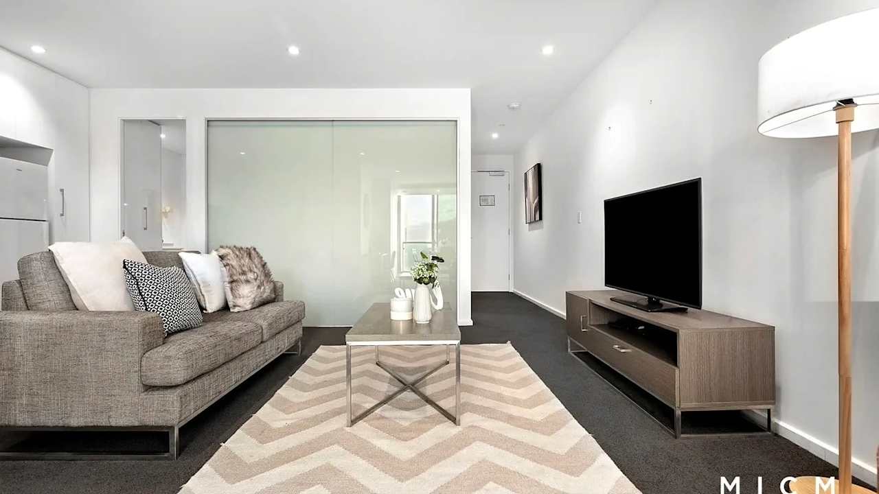 Furnished room with ensuite in a flatshare