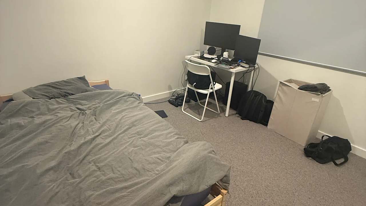 Furnished room in a share house