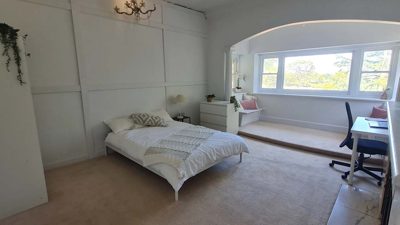 Furnished room in a share house