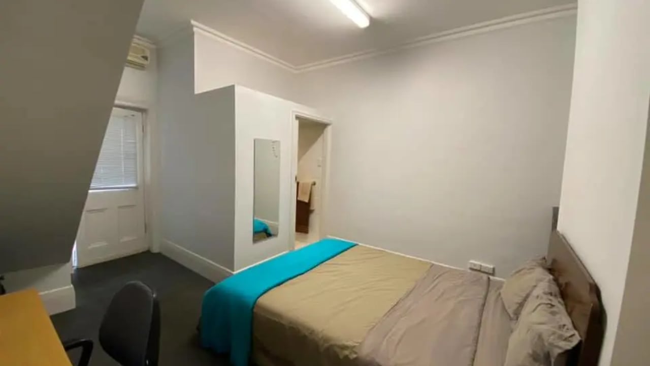 Furnished room in a share house
