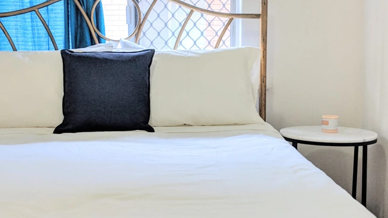 Whole property with 2 rooms for rent