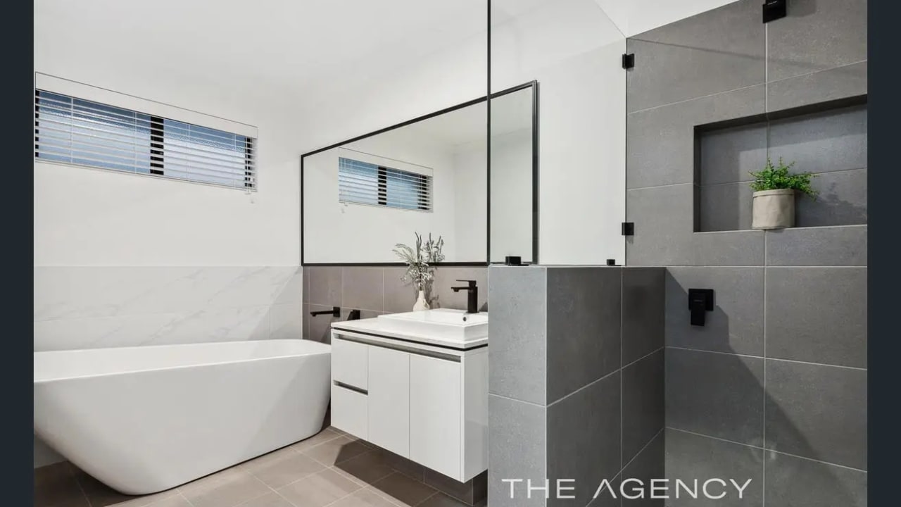 Unfurnished room with own bathroom