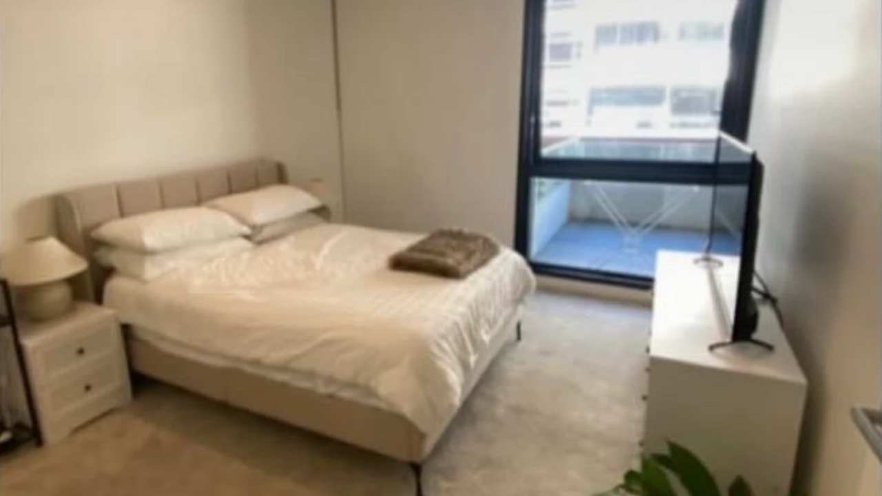 Unfurnished room with own bathroom