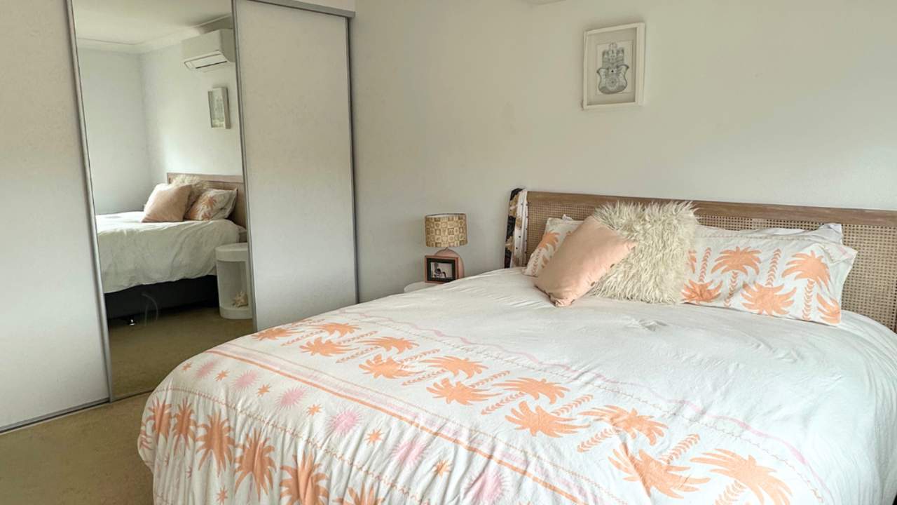 Unfurnished room with own bathroom