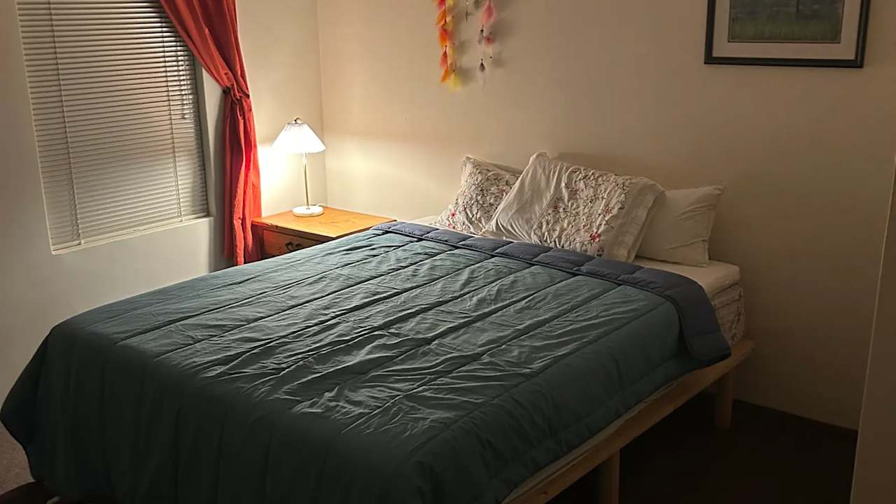 Furnished room with own bathroom