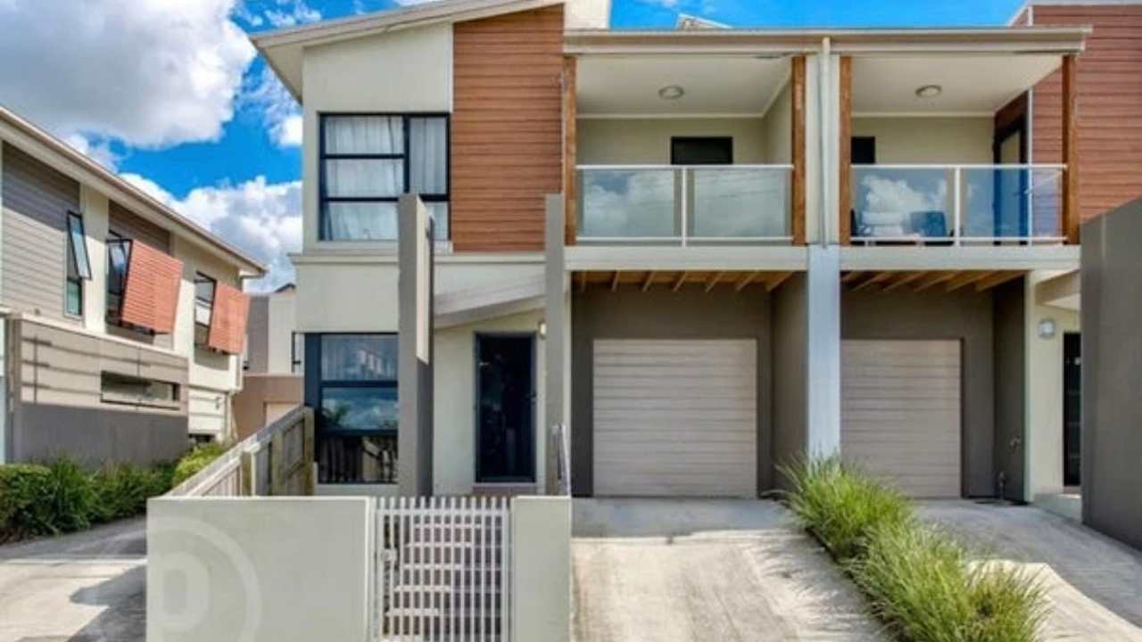 Unfurnished room with own bathroom