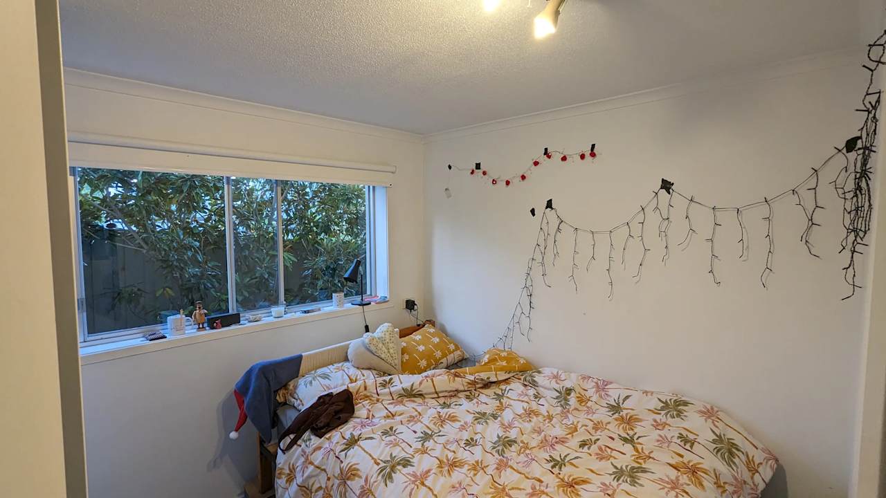 Room in a share house