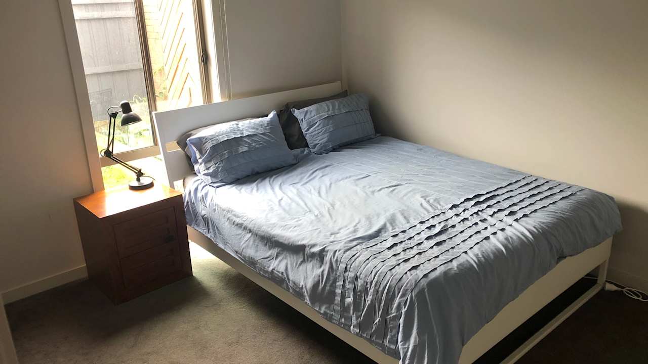 Room in a share house