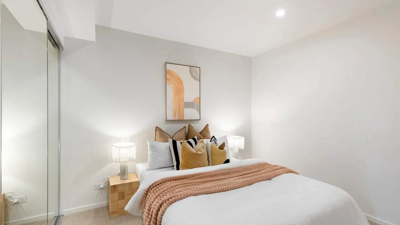 Unfurnished room in a flatshare