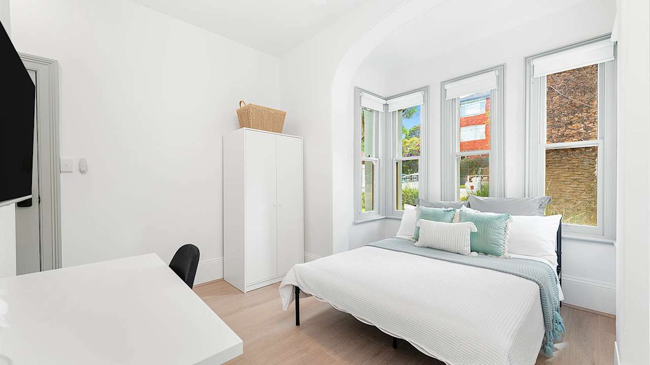 Room studio flat for rent