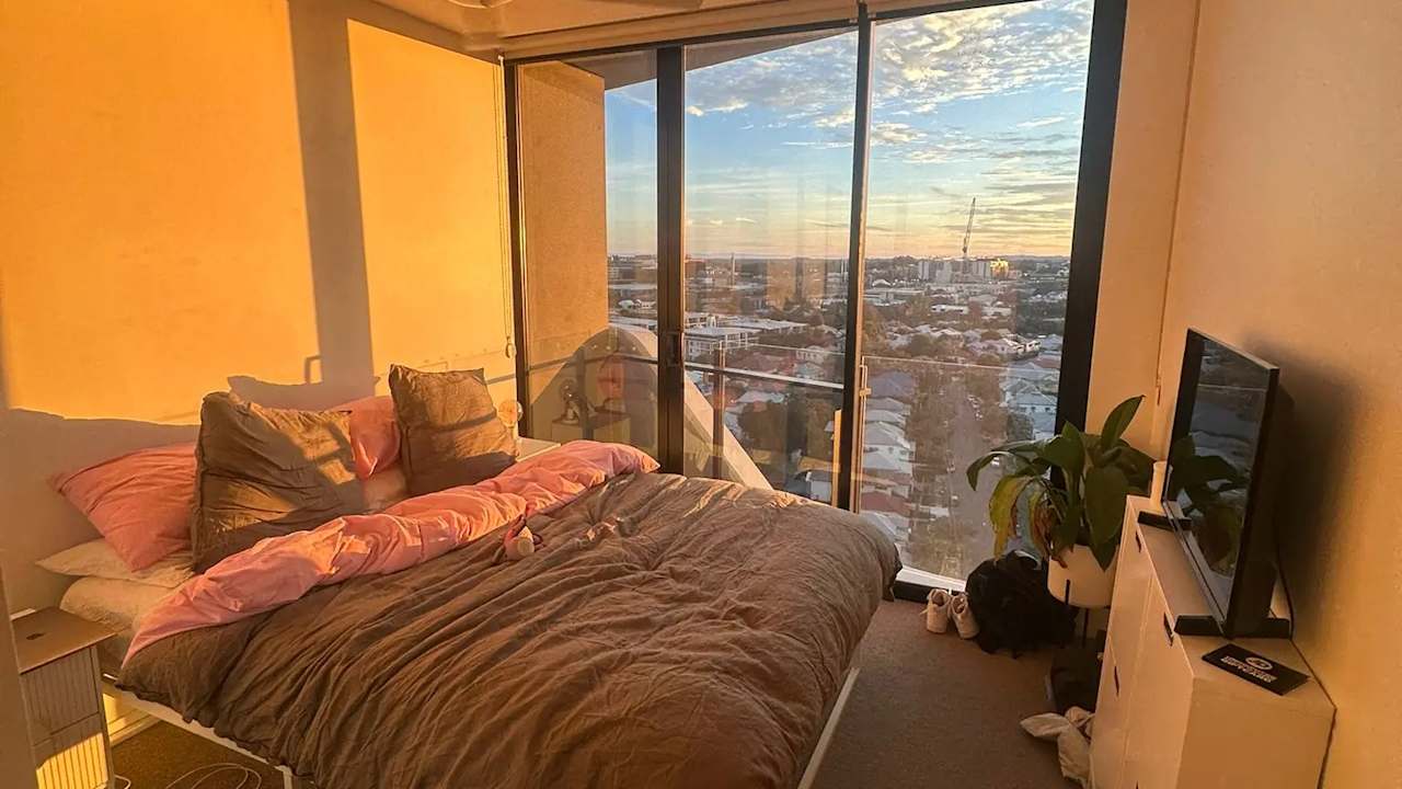 Unfurnished room with own bathroom