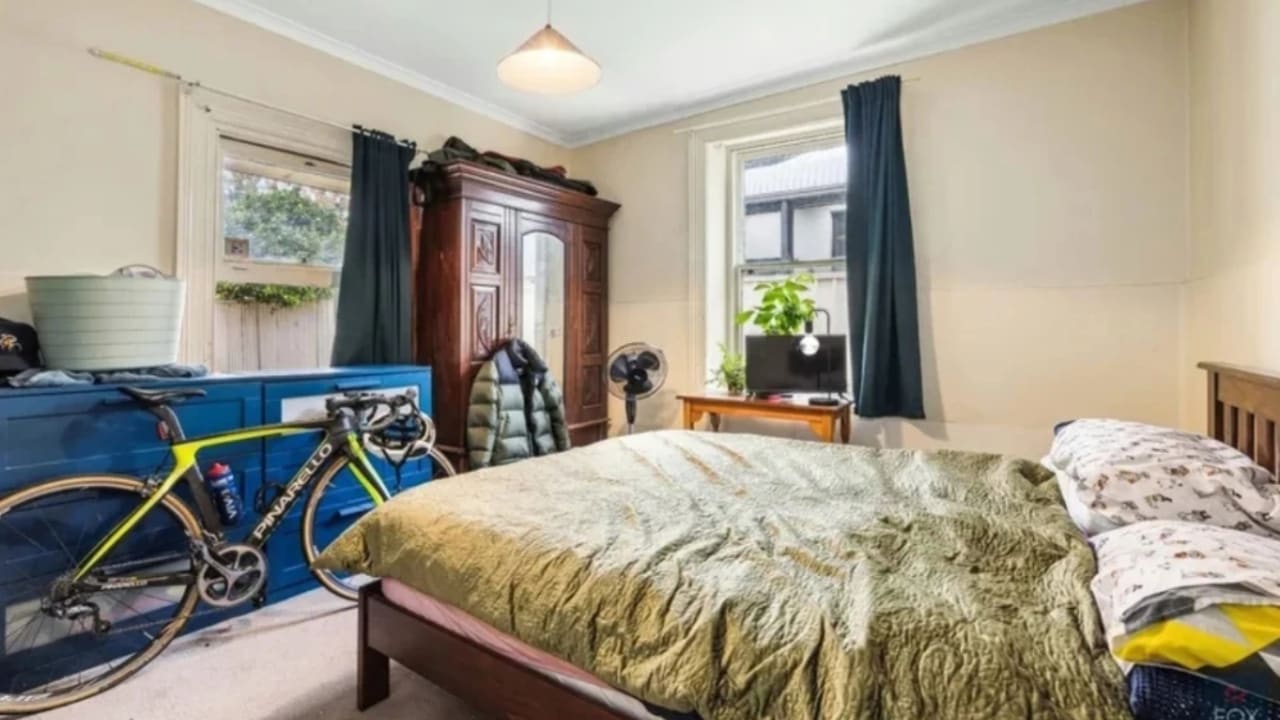 Whole property with 2 rooms for rent