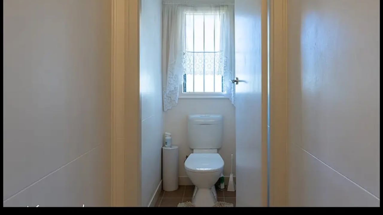 Unfurnished room in a share house
