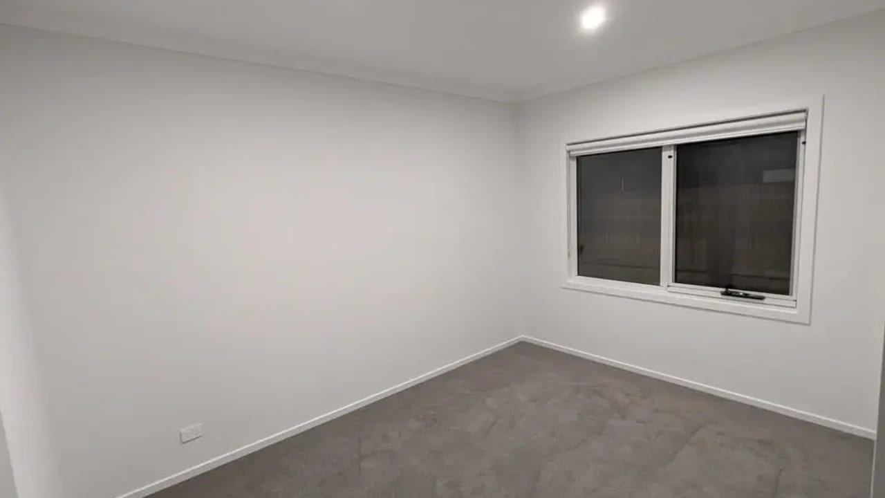 Unfurnished room in a share house