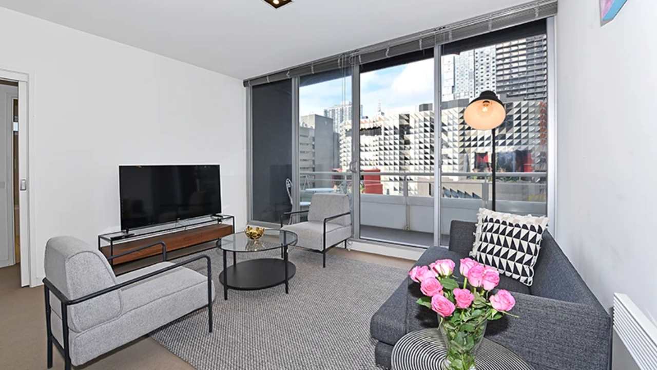 Whole property with 2 rooms for rent