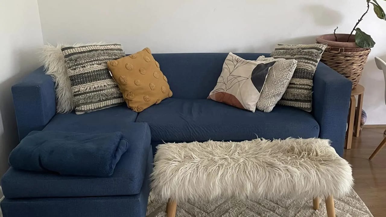 Furnished room in a flatshare