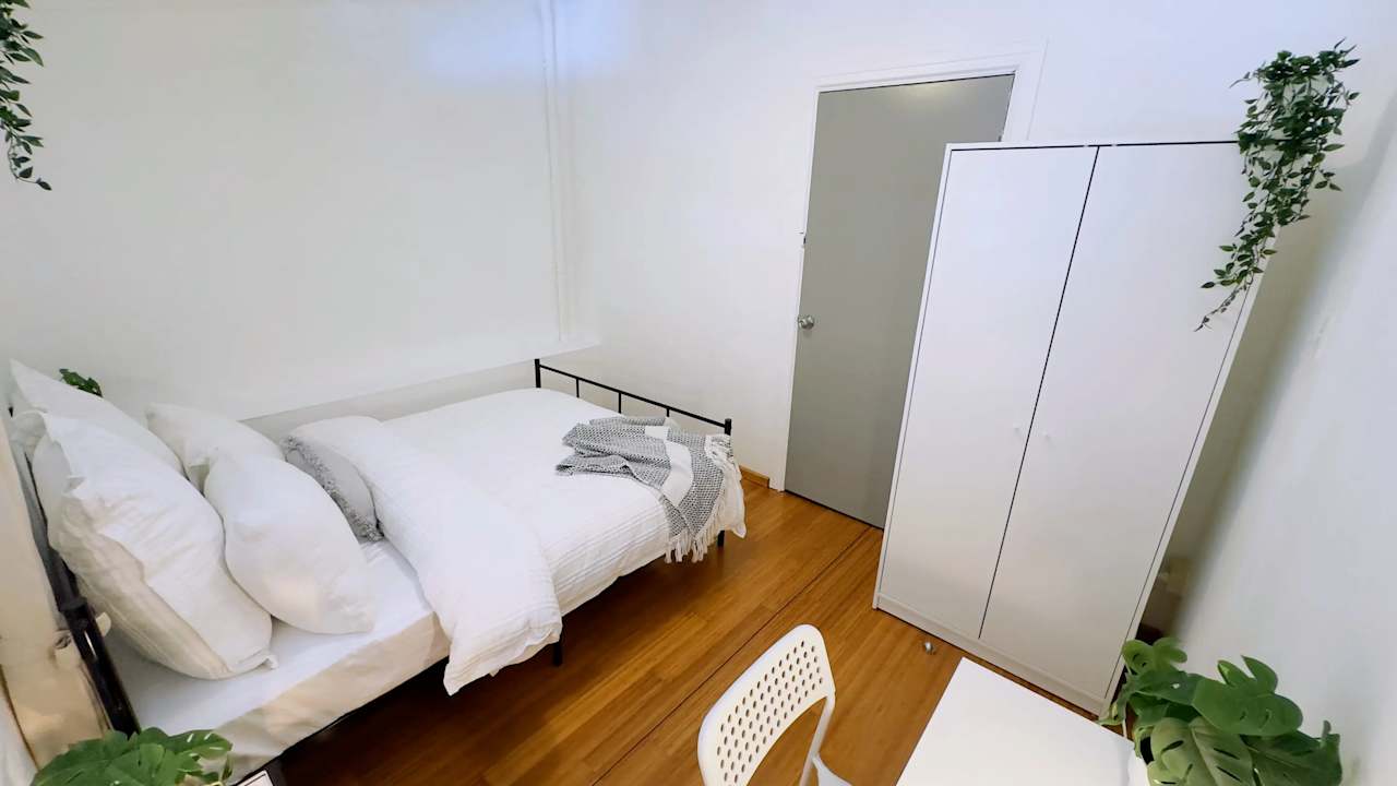 Furnished room in a share house
