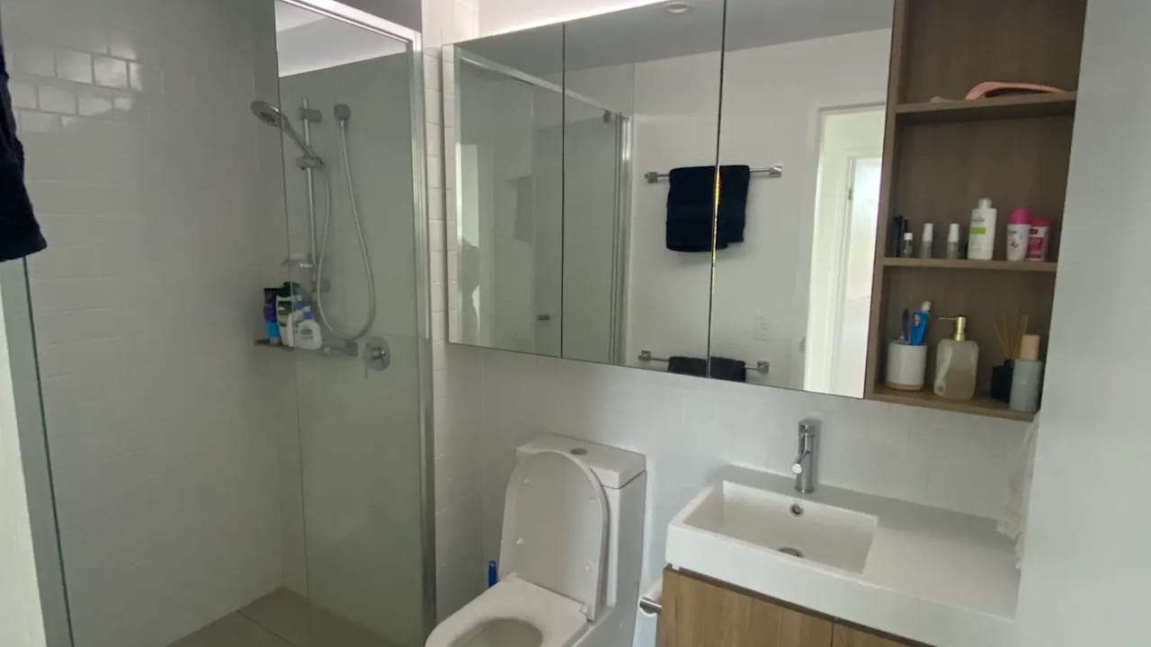 Furnished room with own bathroom