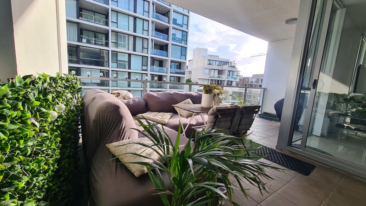 Furnished room in a share house