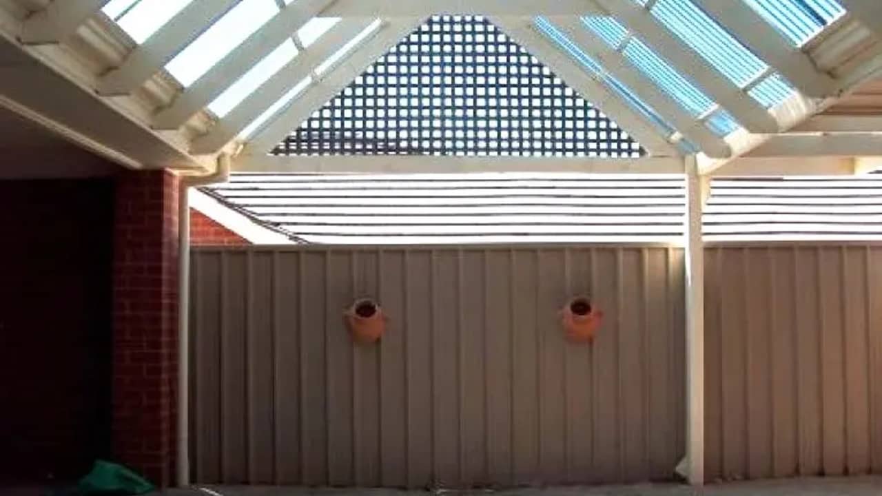 Room in a share house