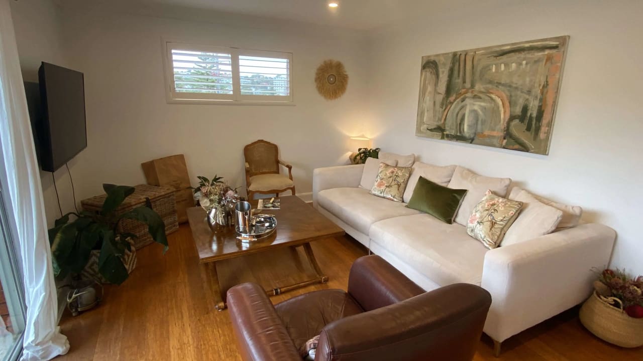 Furnished room with own bathroom