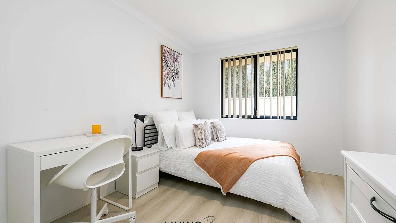 Furnished room in a share house
