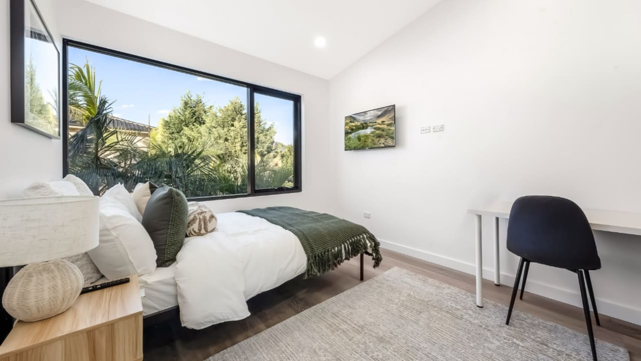 Room studio flat for rent