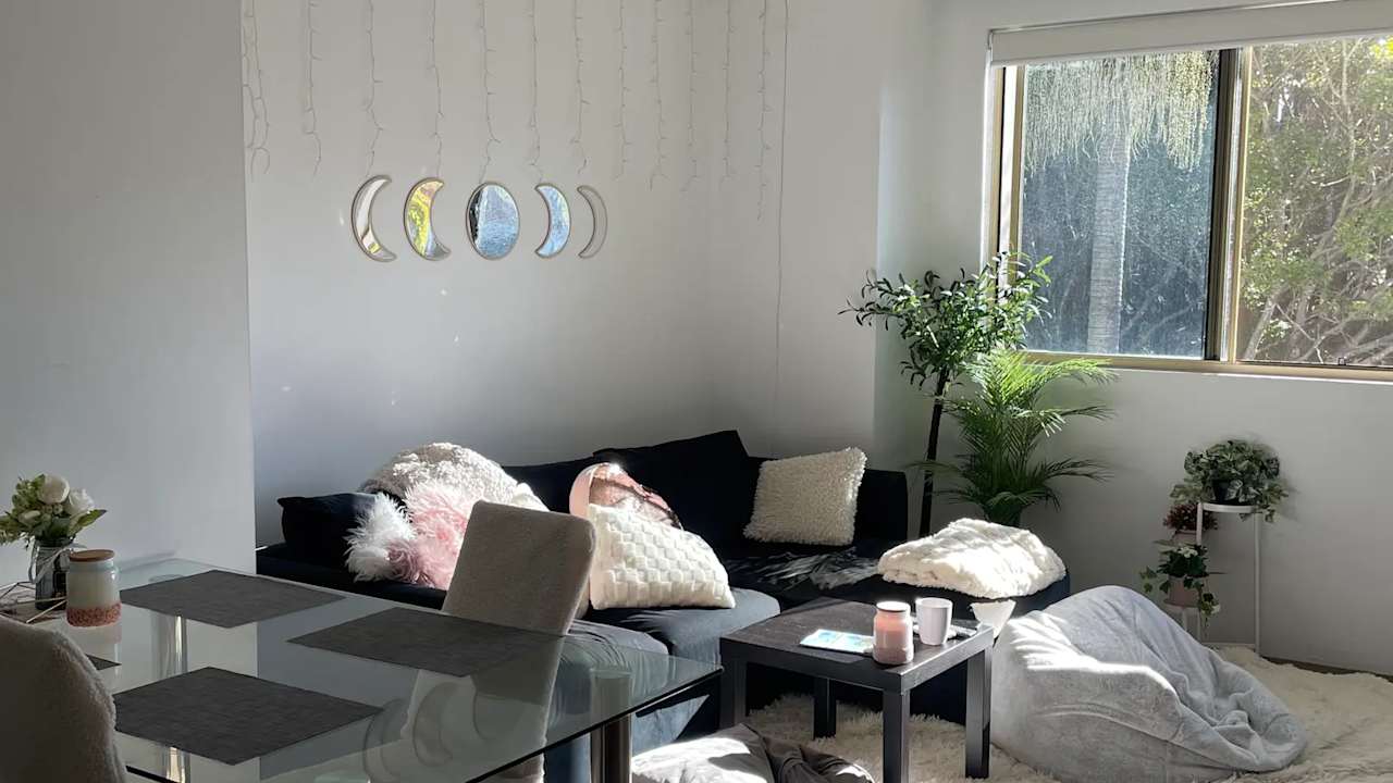 Unfurnished room with ensuite in a flatshare