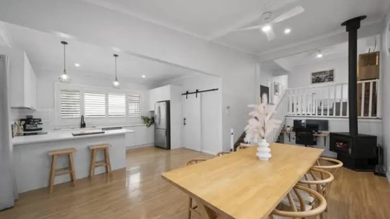 Whole property with 3 rooms for rent