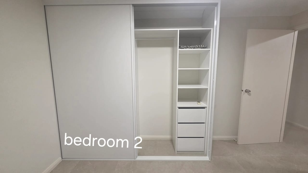 Room in a share house