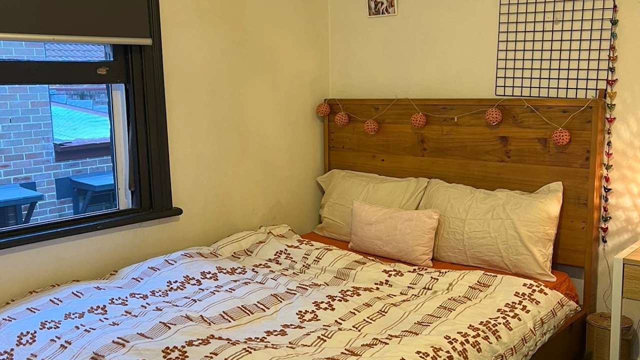 Unfurnished room in a share house
