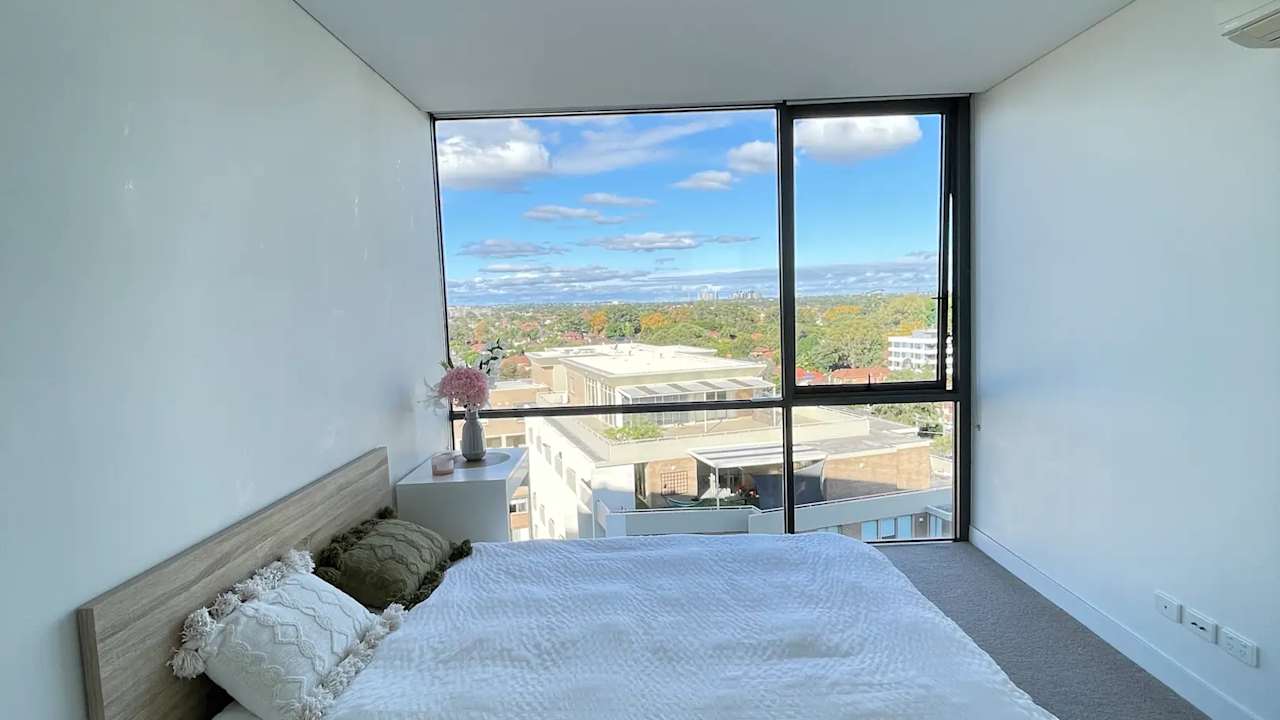 Furnished room with ensuite in a flatshare