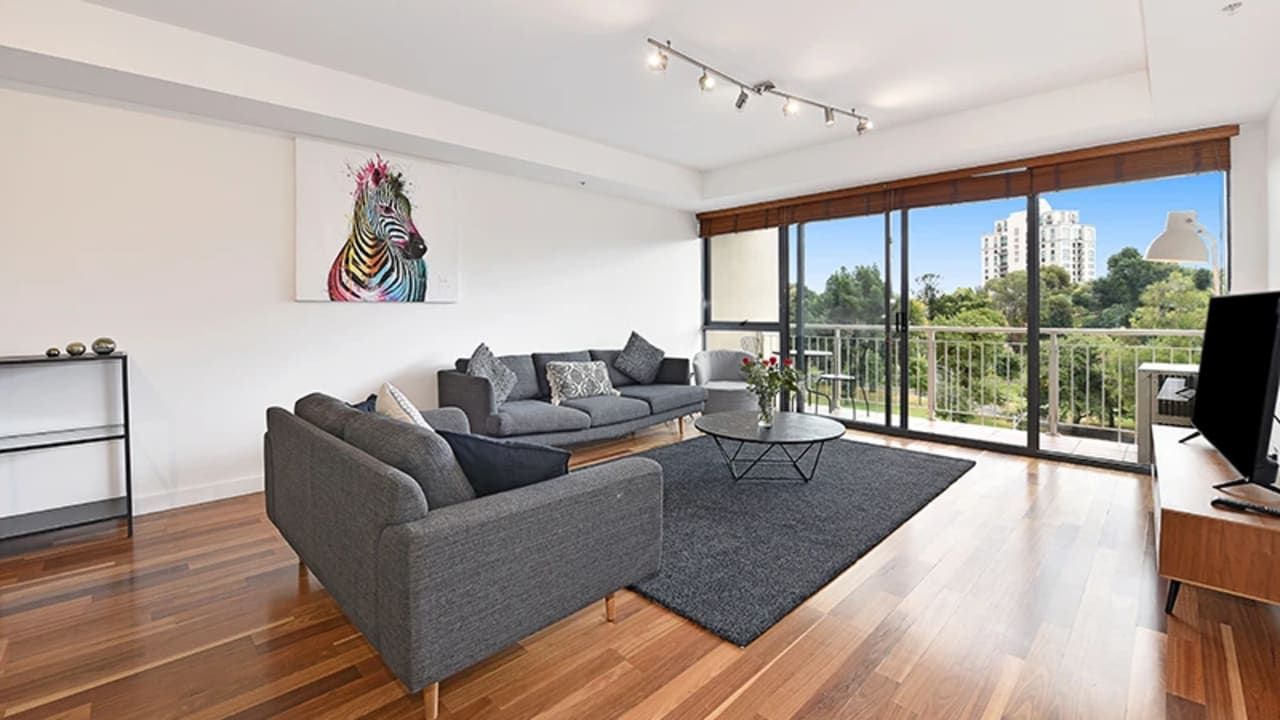 Whole property with 3 rooms for rent