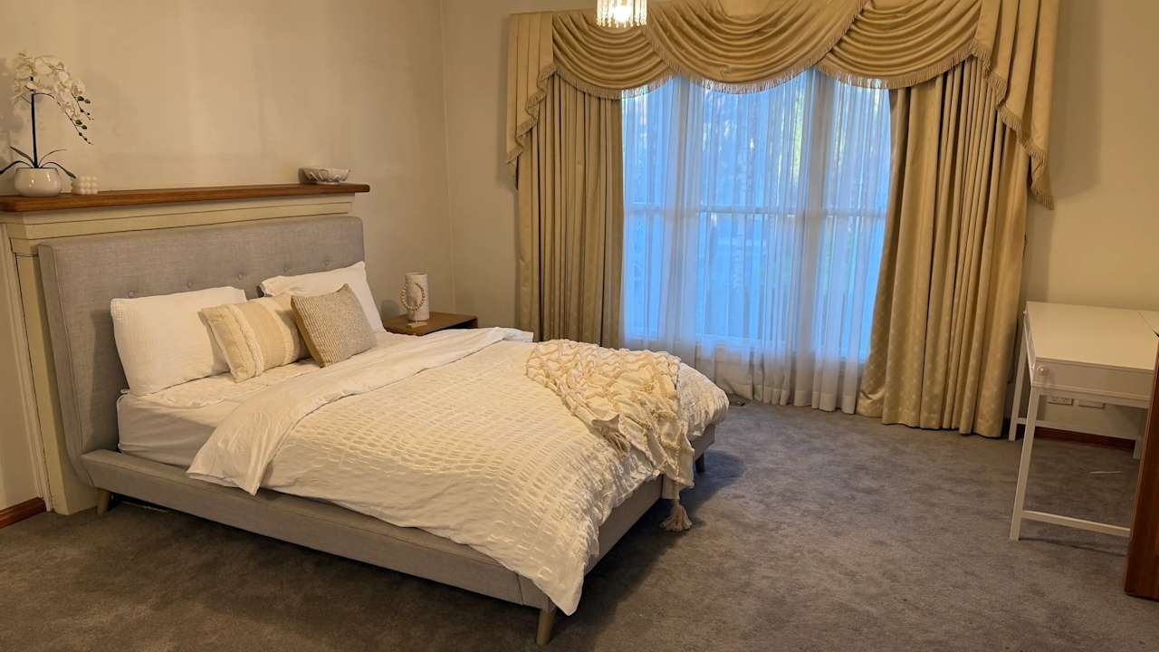 Room in a share house