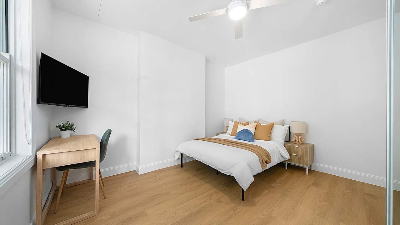 Room in a share house