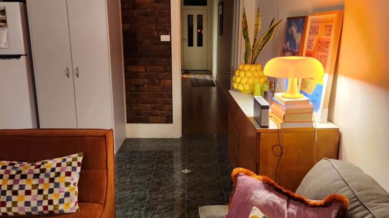 Room in a share house