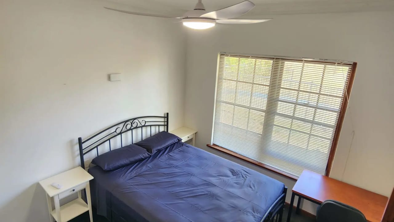 Furnished room in a share house