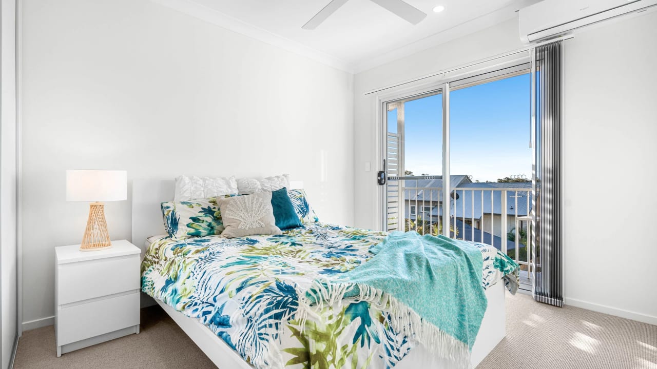 Furnished room studio flat for rent