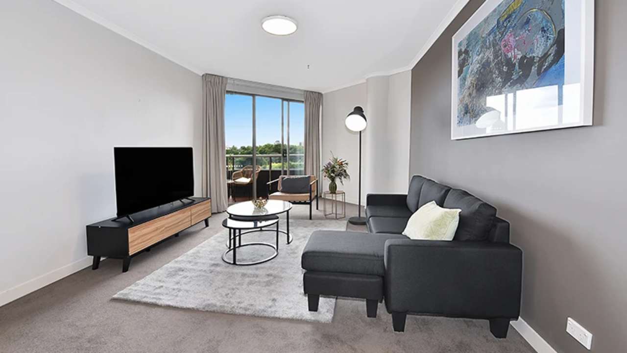 Whole property with 2 rooms for rent