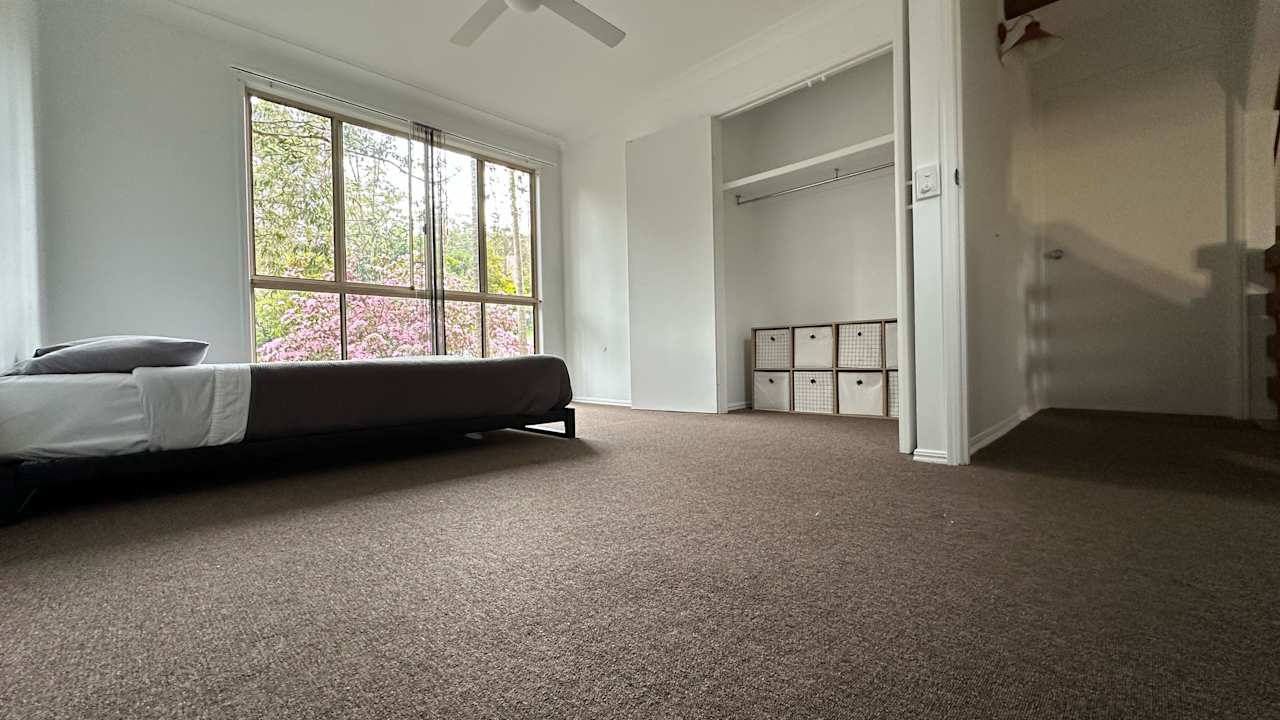 Room in a share house